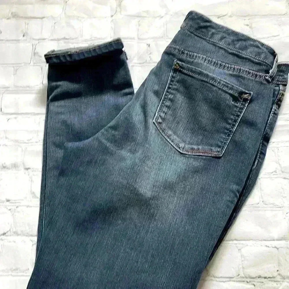 Jessica Simpson high-rise forever, rolled ankle jeans - Picture 2 of 9